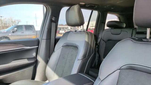 2026 Jeep Grand Cherokee Altitude 4x4