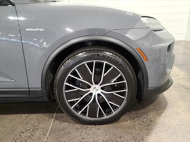2026 Porsche Macan Electric 4