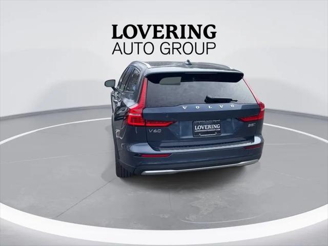 2026 Volvo V60 Cross Country Ultra, B5 AWD Gas (mild hybrid)