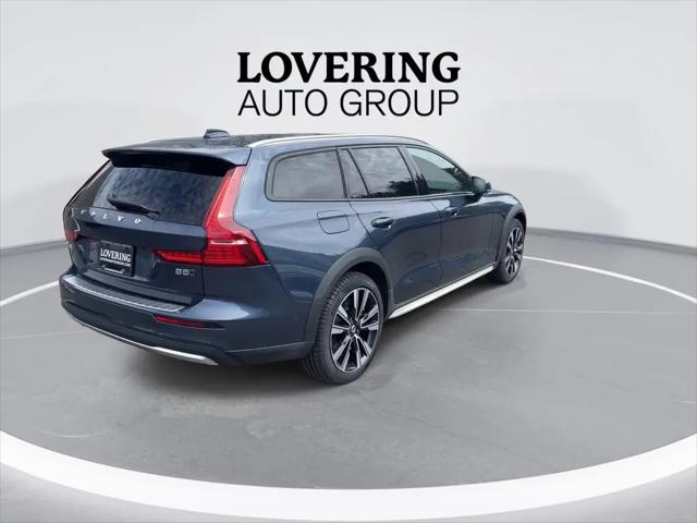 2026 Volvo V60 Cross Country Ultra, B5 AWD Gas (mild hybrid)