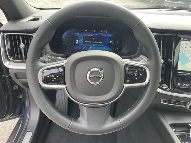 2026 Volvo V60 Cross Country Ultra, B5 AWD Gas (mild hybrid)