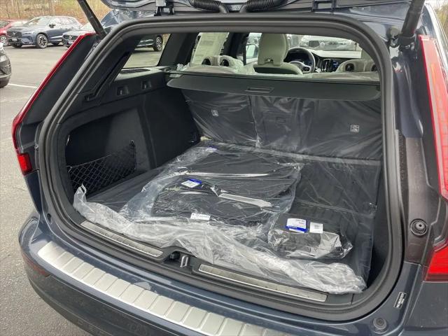 2026 Volvo V60 Cross Country Ultra, B5 AWD Gas (mild hybrid)