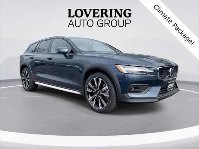 2026 Volvo V60 Cross Country Ultra, B5 AWD Gas (mild hybrid) for sale in Meredith, NH