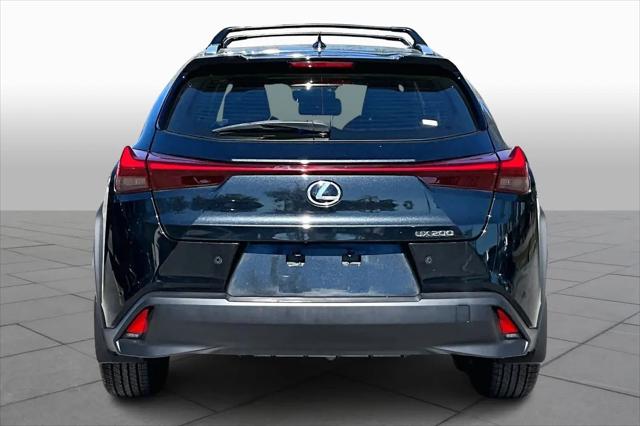 2021 Lexus UX 200 UX 200