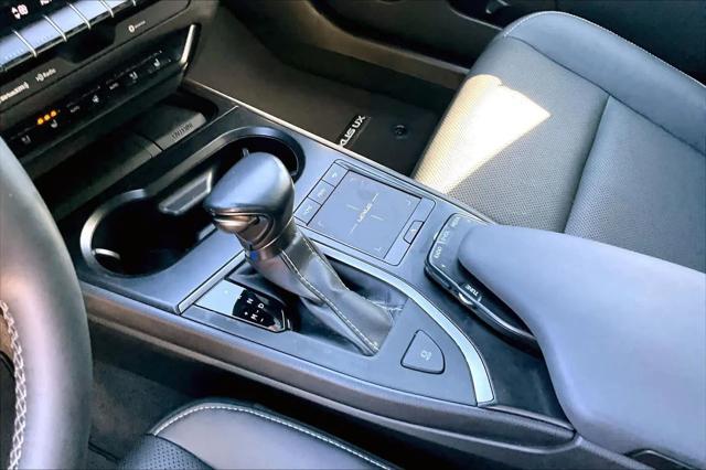 2021 Lexus UX 200 UX 200