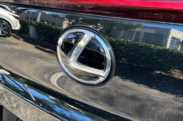 2021 Lexus UX 200 UX 200