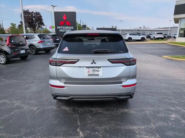 2026 Mitsubishi Outlander ES 2.5 S-AWC