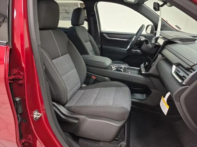 2026 GMC Acadia Elevation FWD