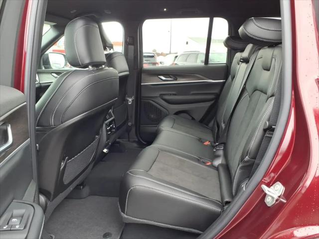 2026 Jeep Grand Cherokee Altitude 4x4