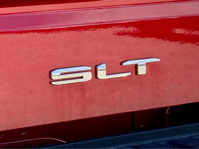 2026 GMC Sierra 1500 Crew Cab, Standard Bed, SLT, 4WD