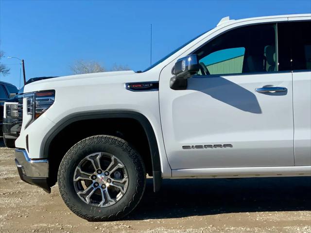 2026 GMC Sierra 1500 Crew Cab, Standard Bed, SLT, 4WD