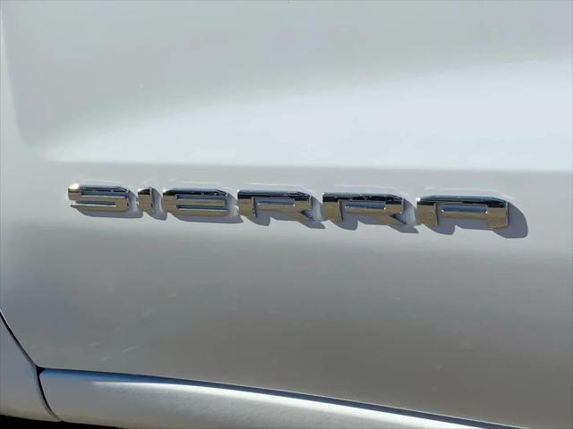 2026 GMC Sierra 1500 Crew Cab, Standard Bed, SLT, 4WD