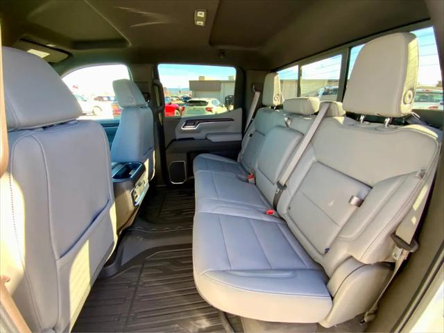2026 GMC Sierra 1500 Crew Cab, Standard Bed, SLT, 4WD