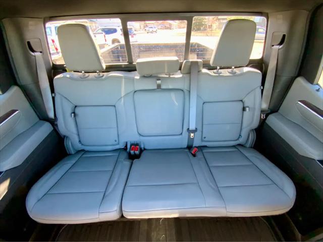 2026 GMC Sierra 1500 Crew Cab, Standard Bed, SLT, 4WD