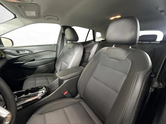 2024 Chevrolet Trax FWD LT