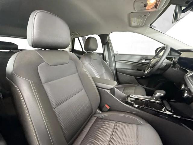 2024 Chevrolet Trax FWD LT