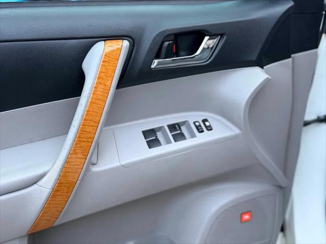 2010 Toyota Highlander Hybrid Limited V6