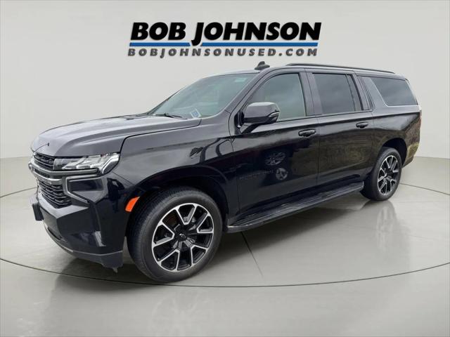 2022 Chevrolet Suburban 4WD RST