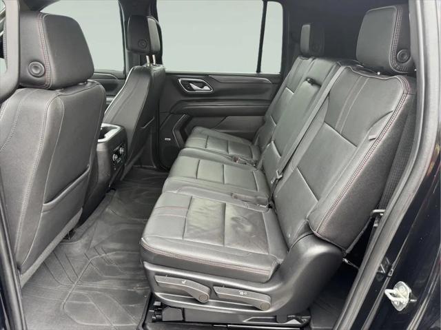 2022 Chevrolet Suburban 4WD RST