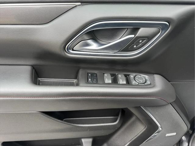 2022 Chevrolet Suburban 4WD RST