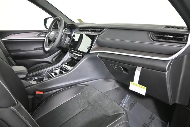 2026 Jeep Grand Cherokee L Altitude 4x4