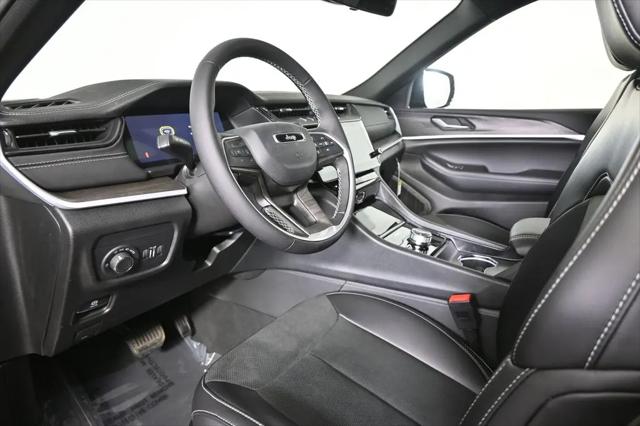 2026 Jeep Grand Cherokee L Altitude 4x4