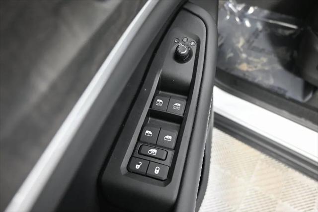 2026 Jeep Grand Cherokee L Altitude 4x4