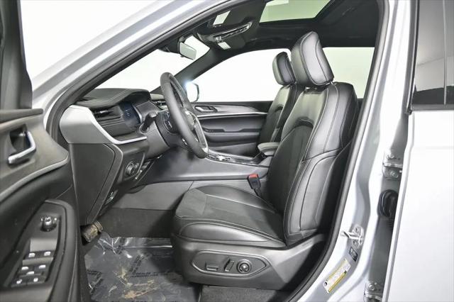2026 Jeep Grand Cherokee L Altitude 4x4