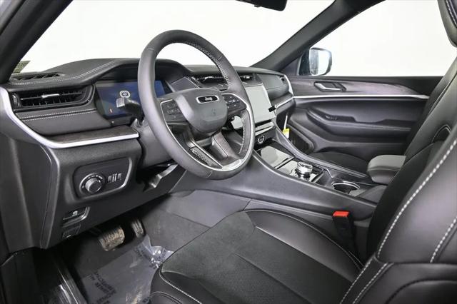 2026 Jeep Grand Cherokee L Altitude 4x4