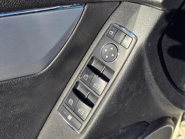 2009 Mercedes-Benz C-CLASS C 300 Luxury