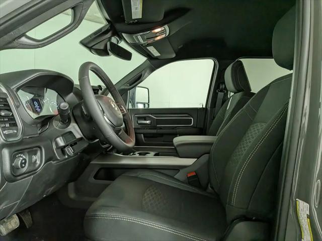 2026 Ram 3500 Big Horn Crew Cab 4x4 8' Box