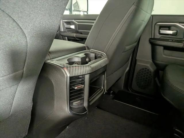 2026 Ram 3500 Big Horn Crew Cab 4x4 8' Box