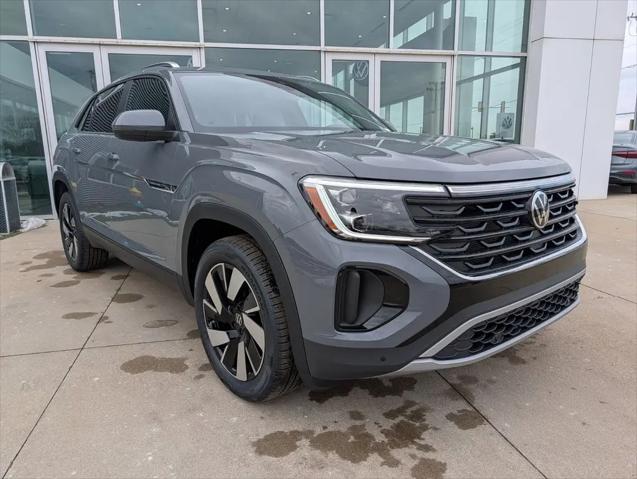 2026 Volkswagen Atlas Cross Sport SE with Technology