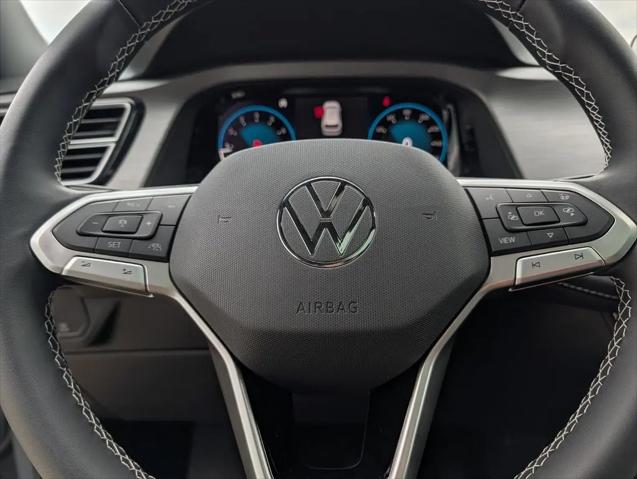 2026 Volkswagen Atlas Cross Sport SE with Technology