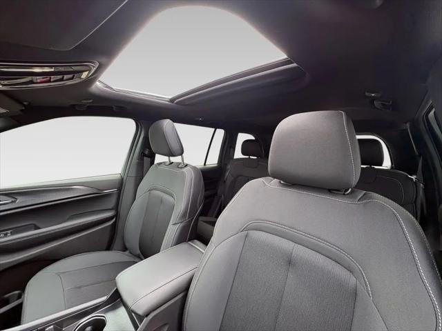 2026 Jeep Grand Cherokee Altitude 4x2