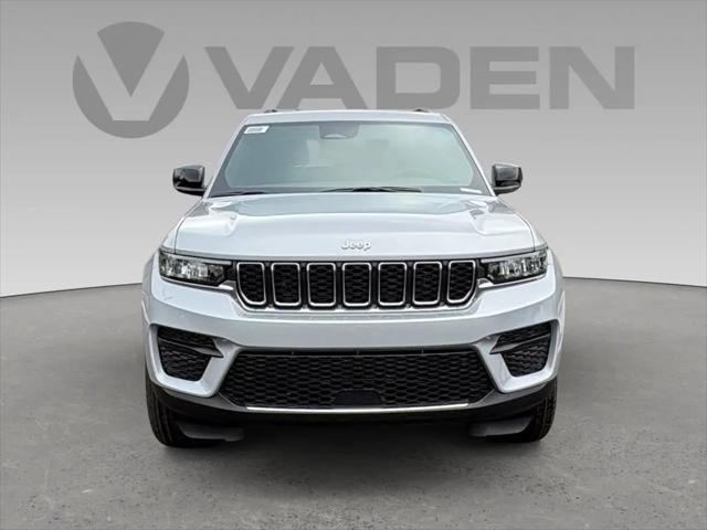 2026 Jeep Grand Cherokee Altitude 4x2