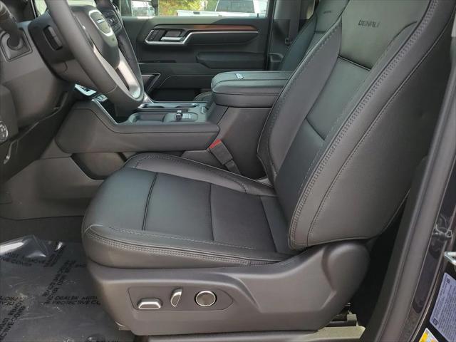 2026 GMC Sierra 2500HD Crew Cab, Standard Bed, Denali, 4WD