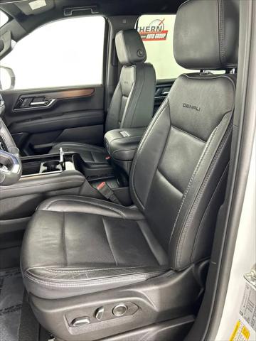 2025 GMC Yukon 4WD Denali