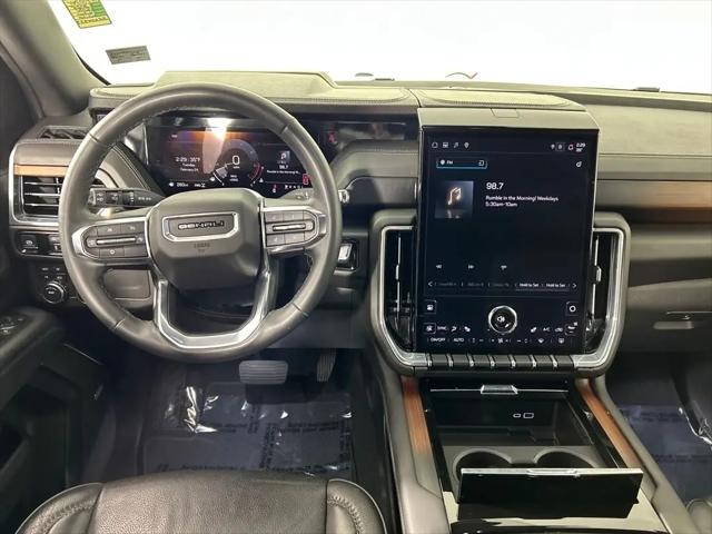 2025 GMC Yukon 4WD Denali