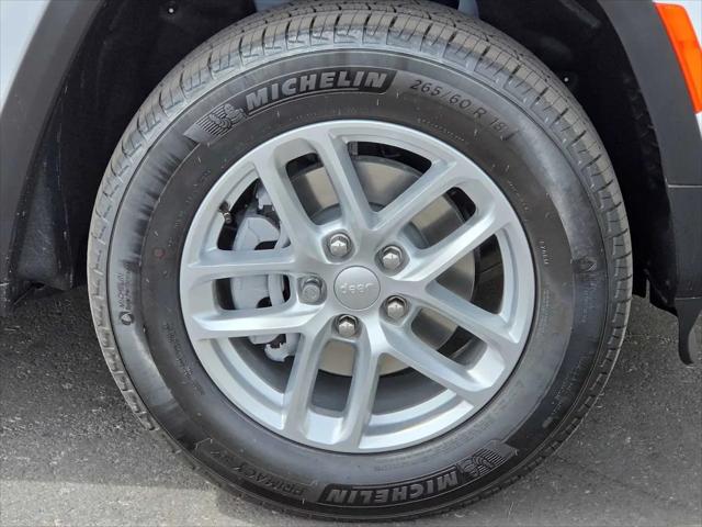 2026 Jeep Grand Cherokee Altitude 4x2