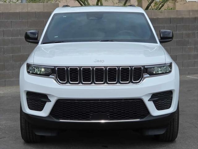 2026 Jeep Grand Cherokee Altitude 4x2