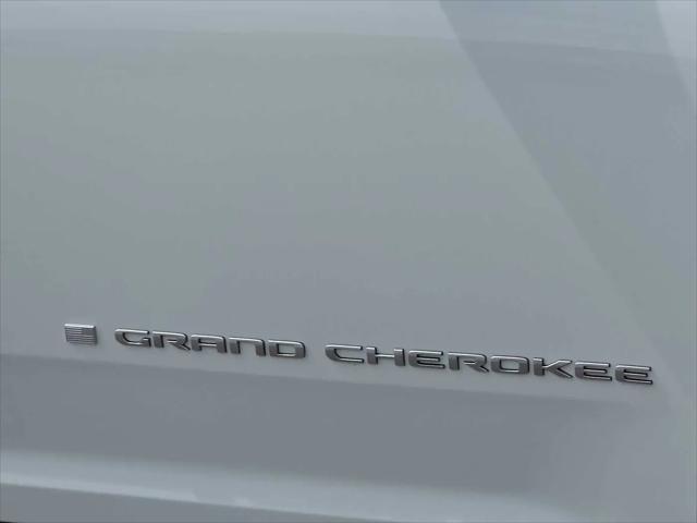 2026 Jeep Grand Cherokee Altitude 4x2