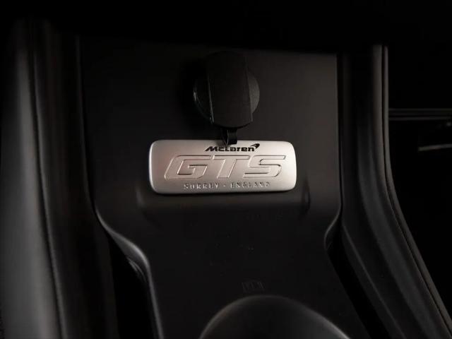 2025 McLaren GT TechLux
