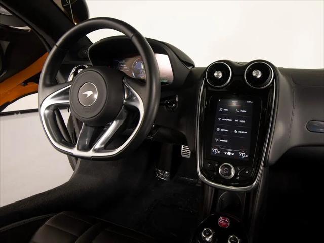 2025 McLaren GT TechLux