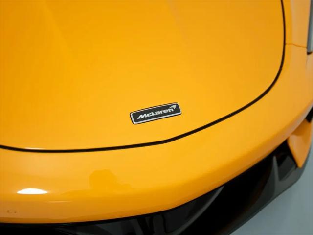 2025 McLaren GT TechLux