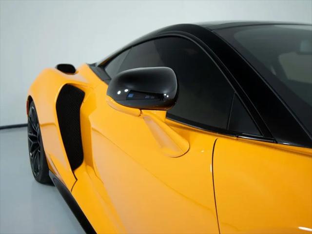 2025 McLaren GT TechLux