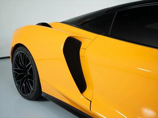 2025 McLaren GT TechLux