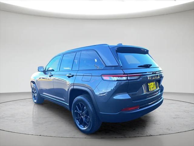 2025 Jeep Grand Cherokee Altitude X 4x4