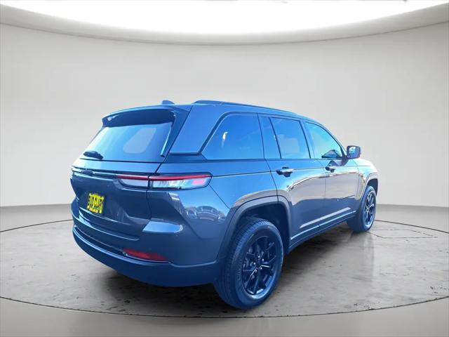 2025 Jeep Grand Cherokee Altitude X 4x4