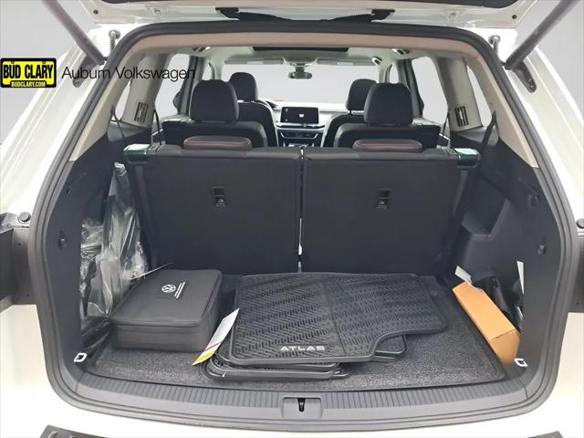 2026 Volkswagen Atlas Peak Edition